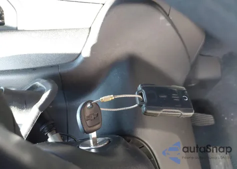 2021 Chevrolet Silverado 1500 4Wd Standard Bed Custom z USA, uszkodzony, nr VIN 1GCPYBEH3MZ189987